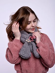 Купить Шарф меховой 20SH04/1 серый оптом